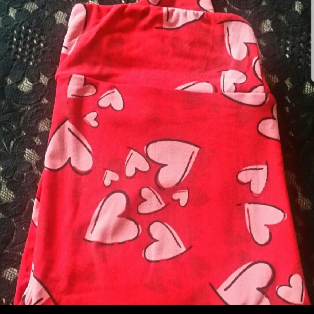 New Lularoe valentine red pink hearts legging o/s